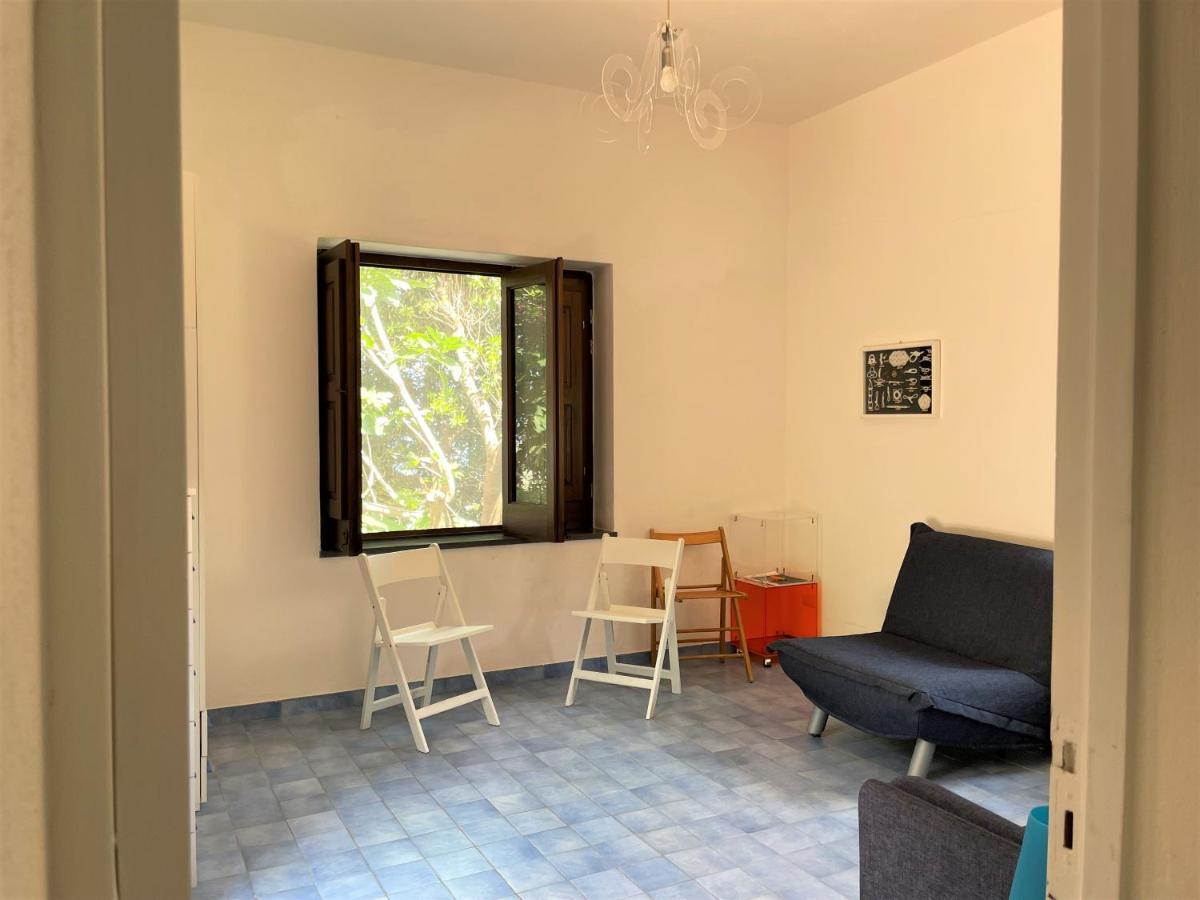 Casa Bouganville Pollara Экстерьер фото