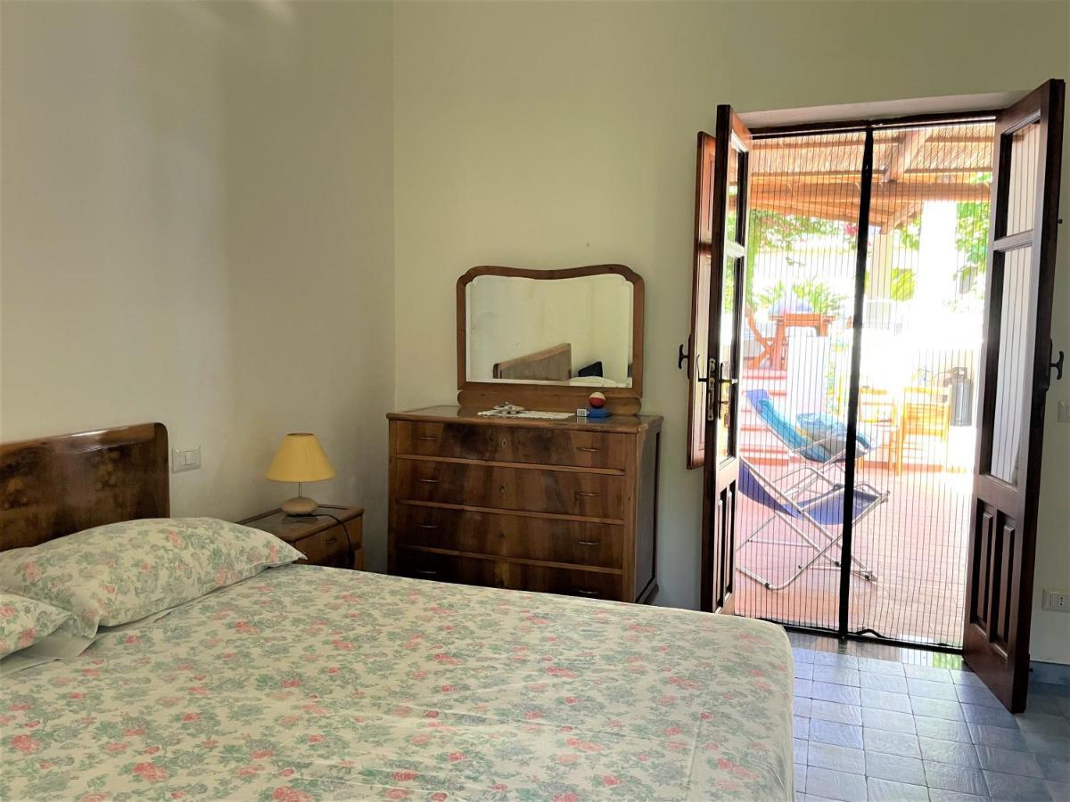 Casa Bouganville Pollara Экстерьер фото